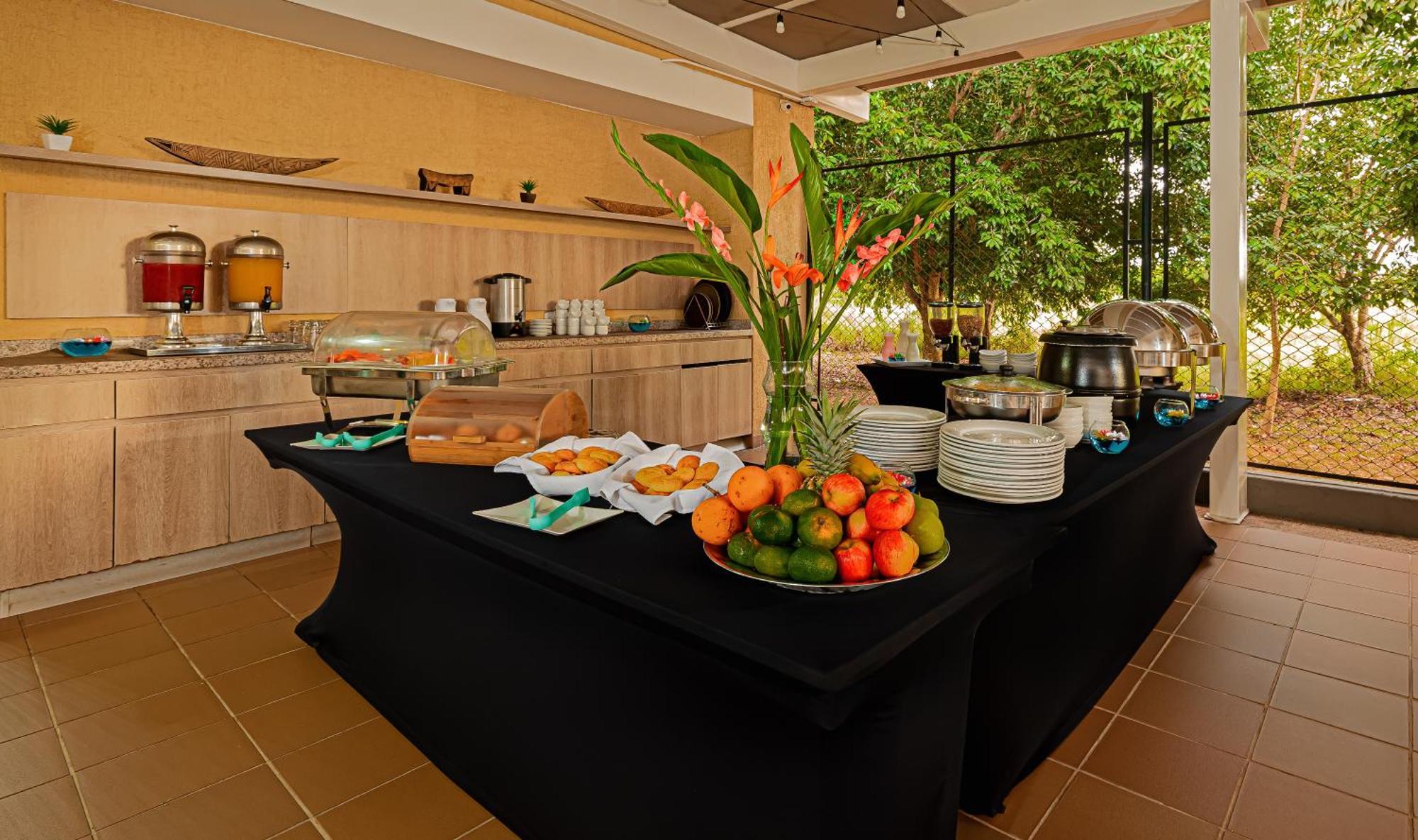 Best Western Puerto Gaitan Exterior photo